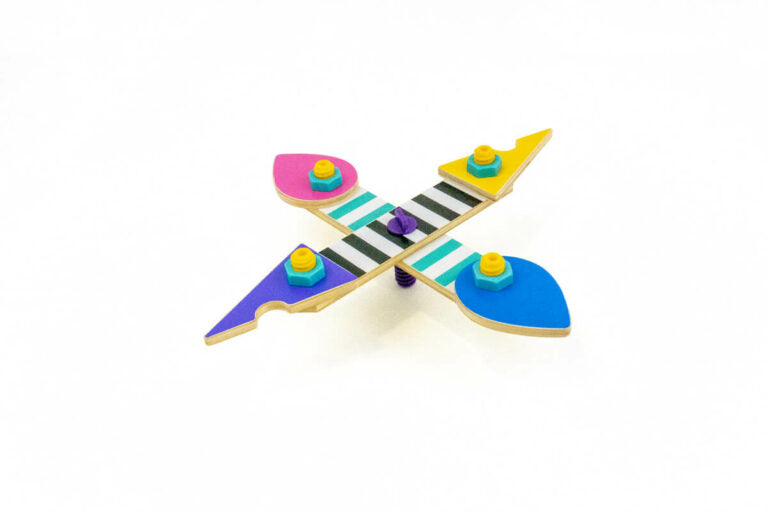Rigamajig Jr. Spinning Tops Kit