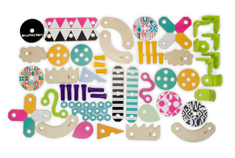 Rigamajig Jr. Spinning Tops Kit