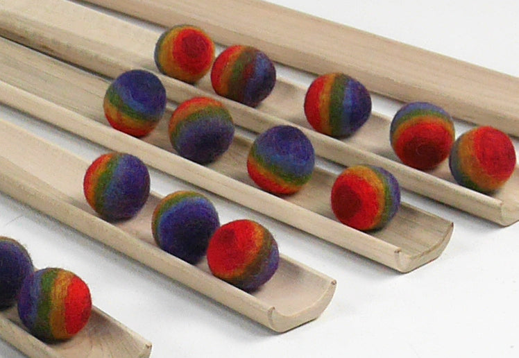 Small Rainbow Wool Balls Set