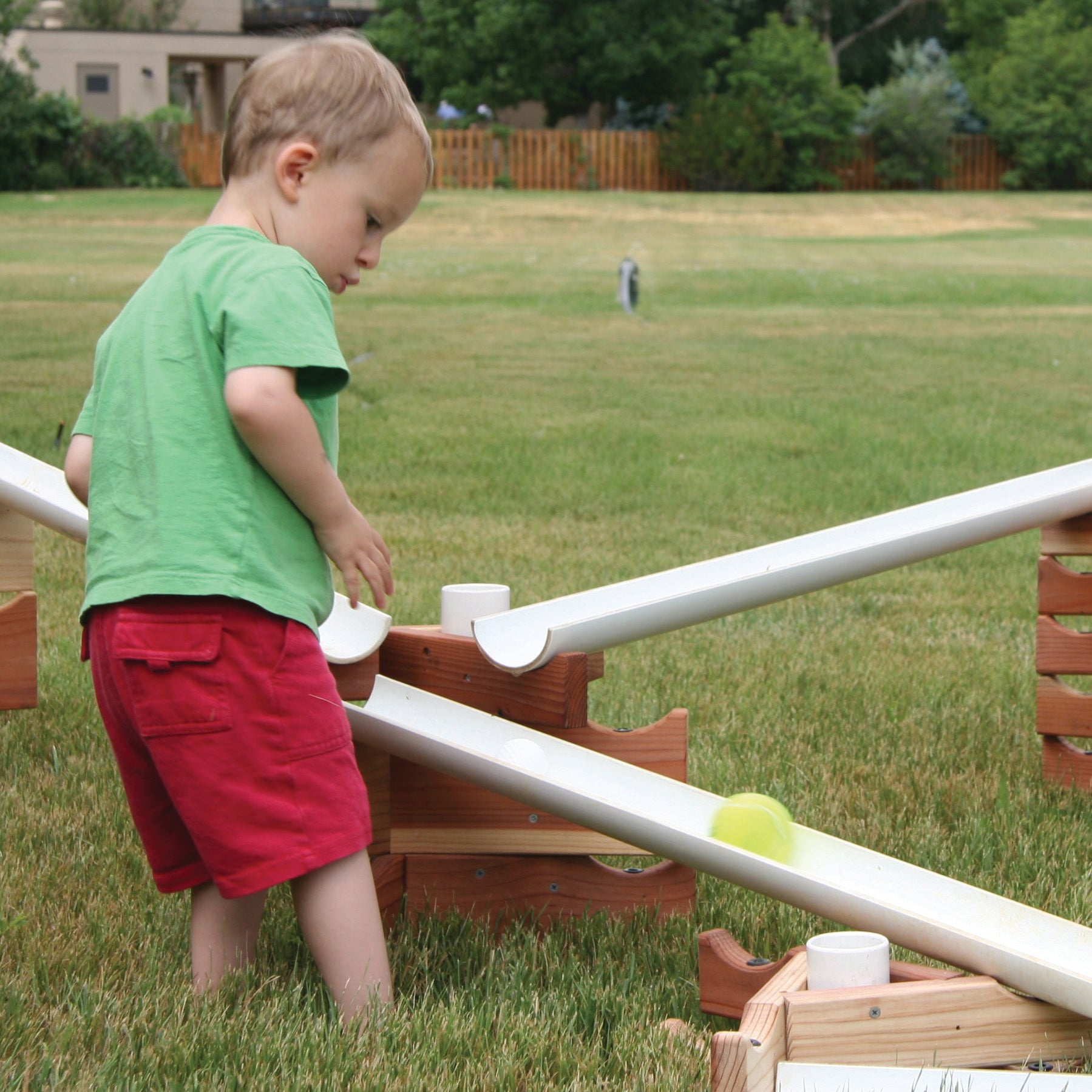 friction-balls-grass-ramps