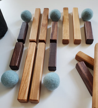 Graduated Building Sticks with Wool Balls