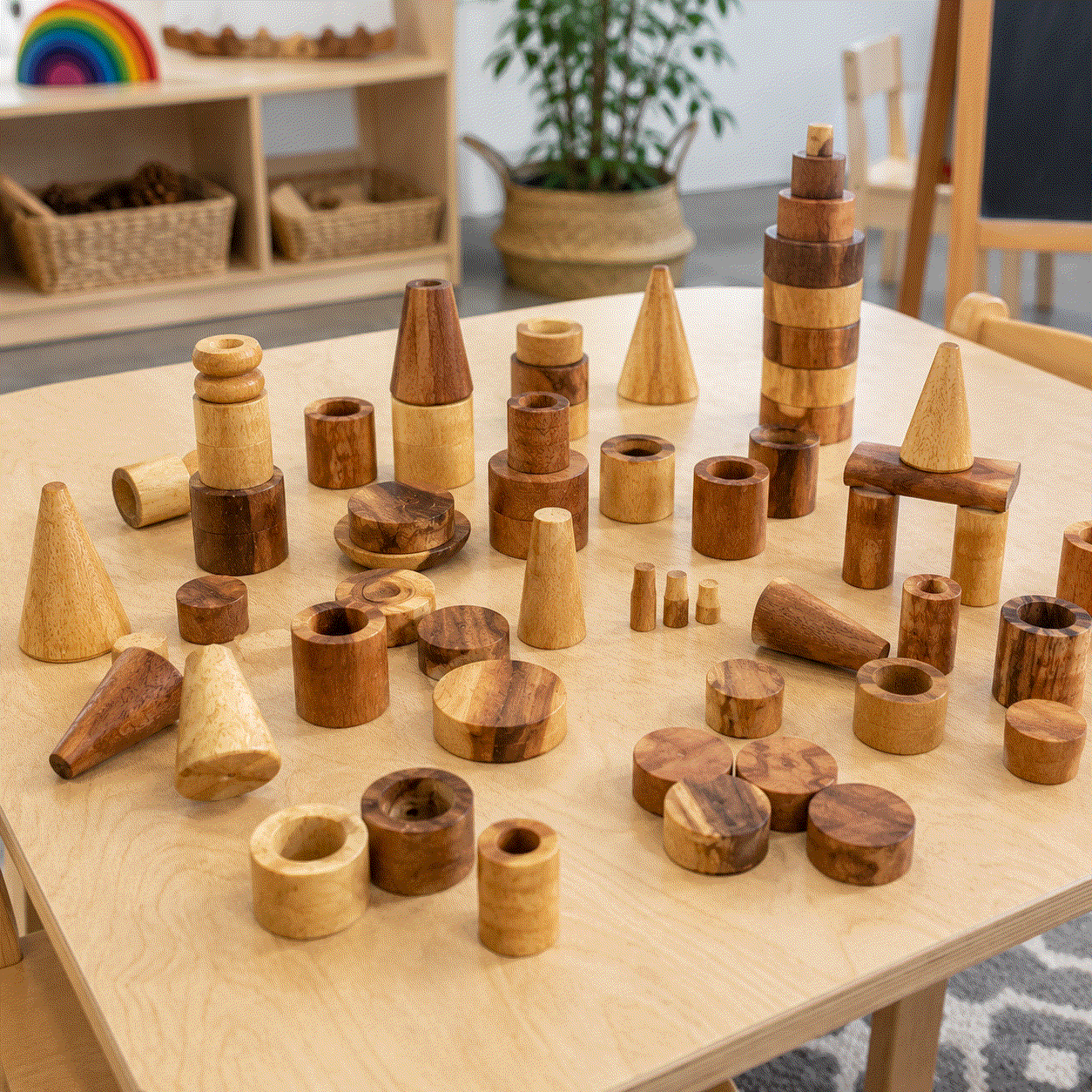 HandcraftedWoodenLooseParts163076Lifestyle.png