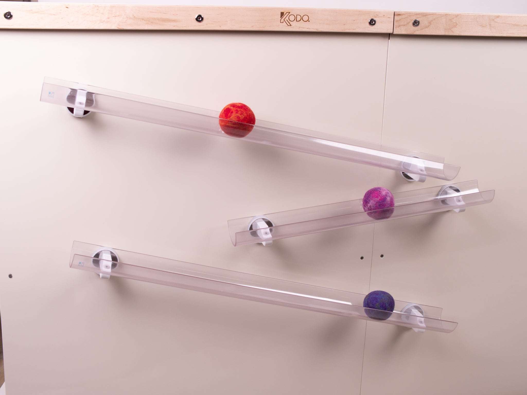 Magnet Wall Clear Ramp Set – Kodo Kids