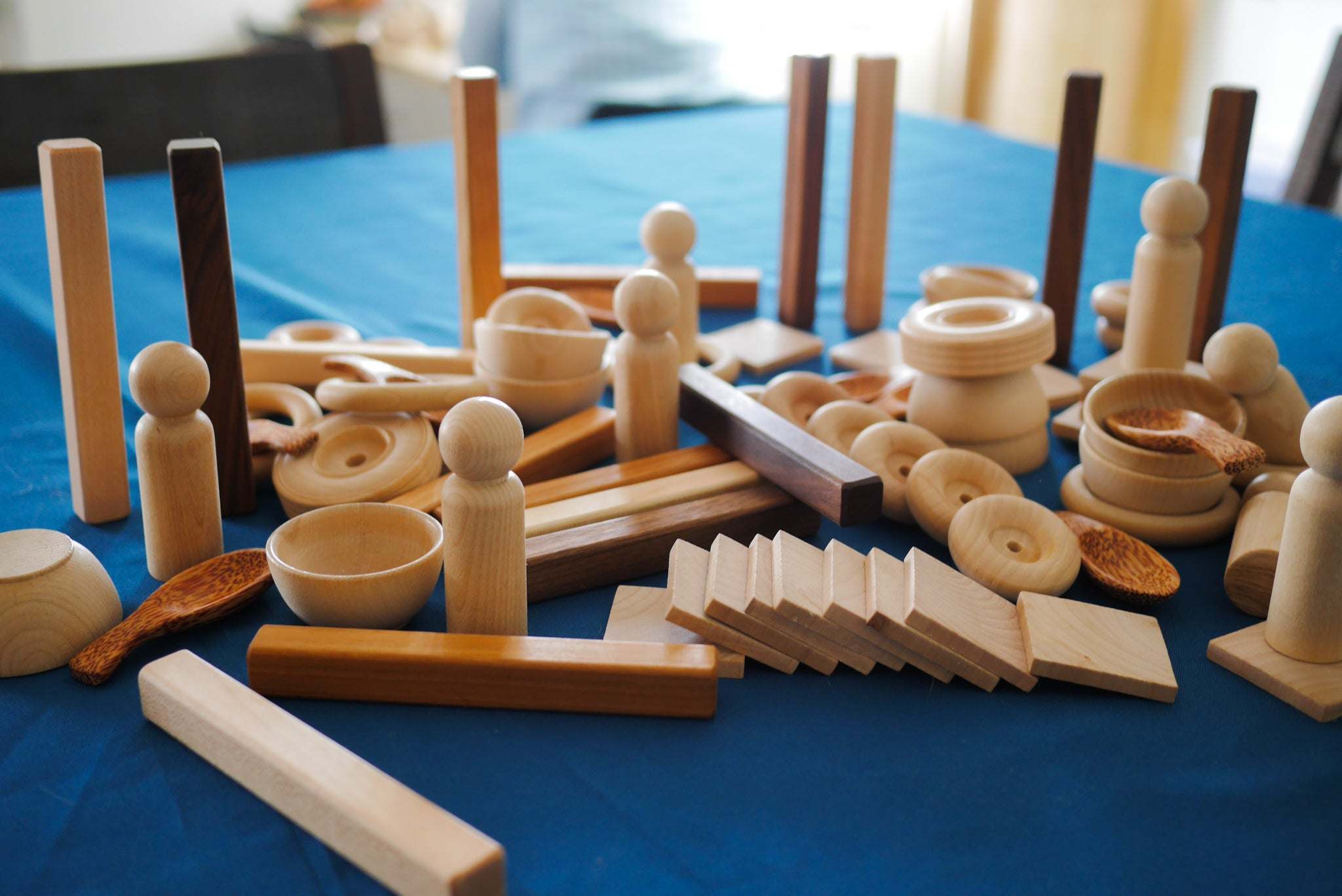 Colorful Loose Parts Natural Mix wooden pieces for toddlers' sensory play and exploration