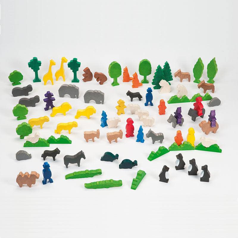 Set of wooden zoo animals toys for educational play and learning activities