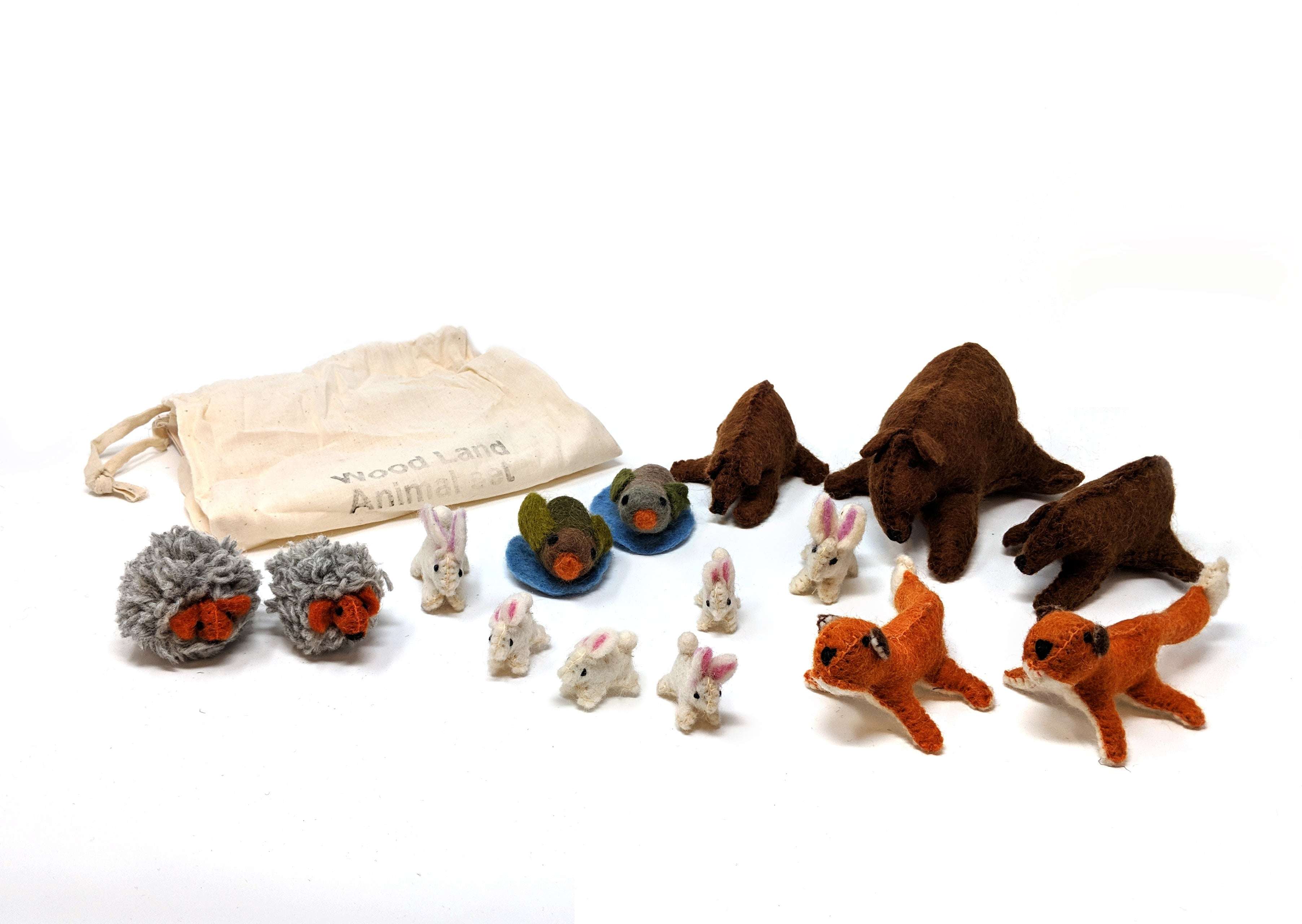 Set of 15 handcrafted felt woodland animals including bears, foxes, and rabbits with a drawstring storage bag.