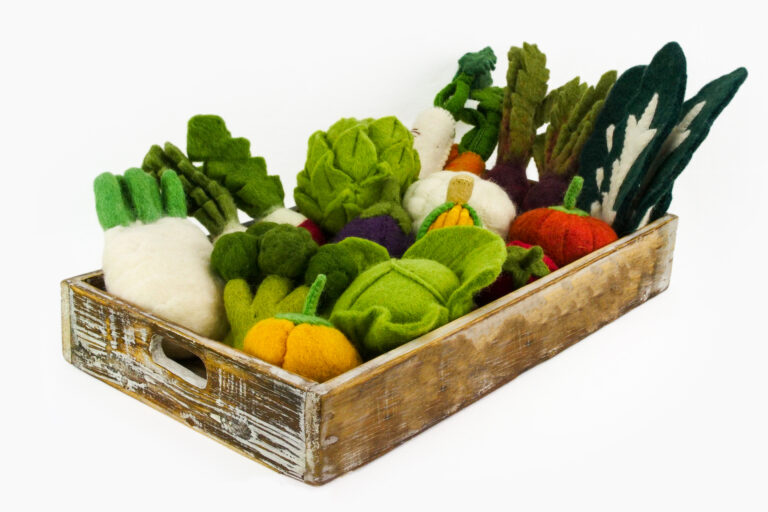 Papoose Wool Vegetables Crated Set (1)